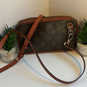 Louis Vuitton Monogram Marley Bandolier Crossbody 
Date Code 817